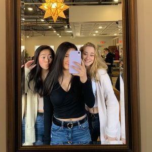 Meet your Posher, Macy